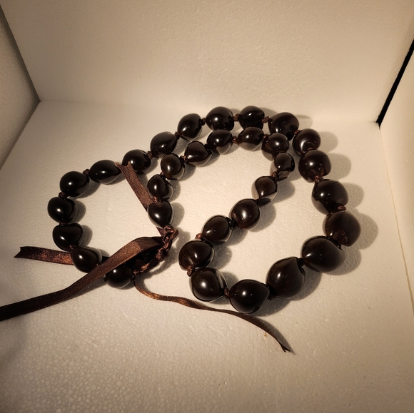 Vintage Genuine Hawaiian Dark Brown / Black Kukui Nut Lei Necklaces (2) - EUC - Picture 8 of 10